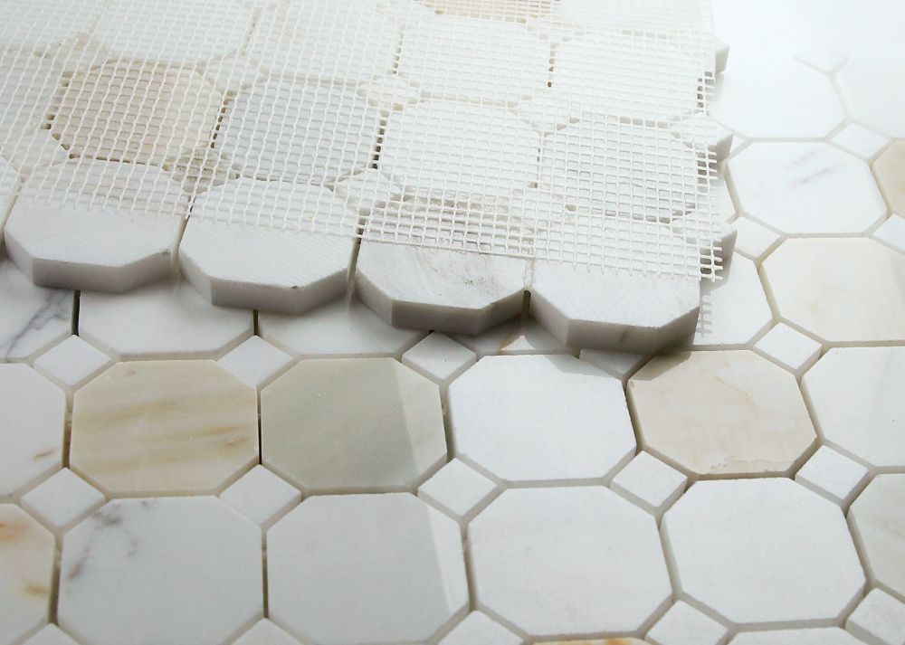 Octagon Calacatta Gold 11.75 x 11.75 Mosaic - Image 3
